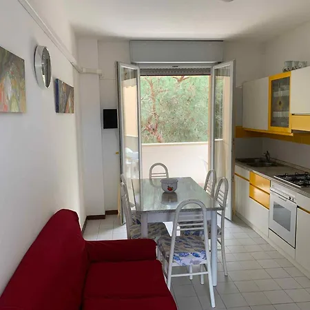 Apartment With Pool In 57971