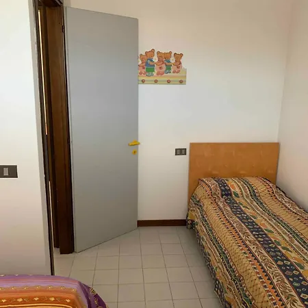 With Pool In 57971 Apartman Rosolina Mare